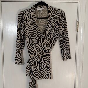Black & Cream Abstract Diane vonFurstenberg Wrap Top